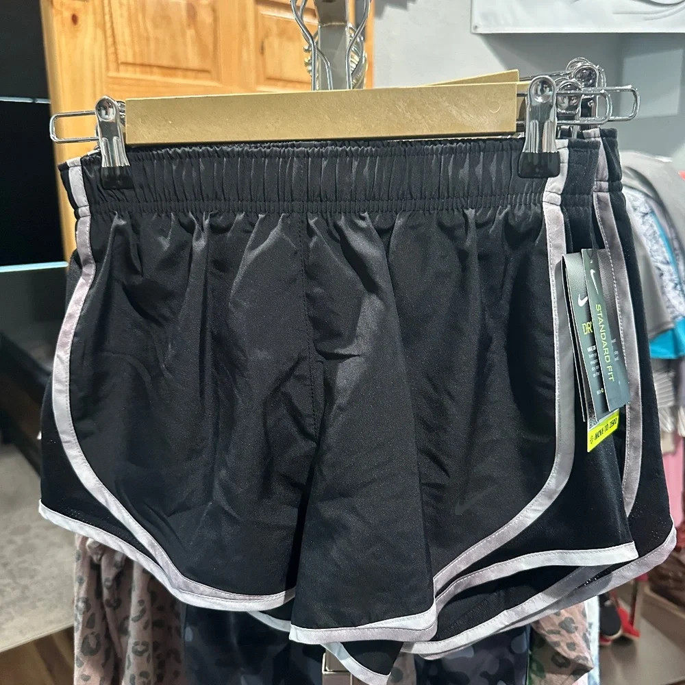 NWT Nike Black Running Shorts - Picture 1 of 4